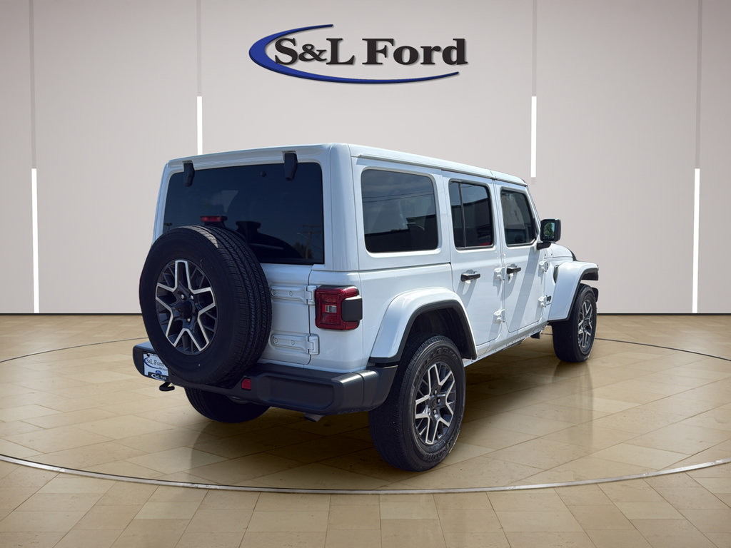 Used 2025 Jeep Wrangler Unlimited Sahara AWD/4WD image 7