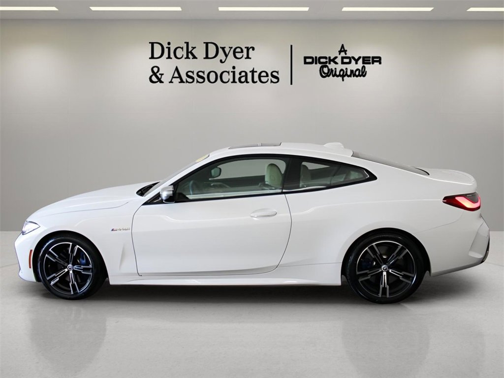 Used 2023 BMW M440i Coupe w/ Premium Package image 4