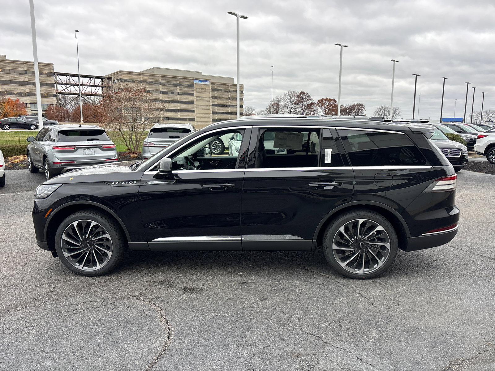 New 2026 Lincoln Aviator Reserve w/ Illumination Package image 4