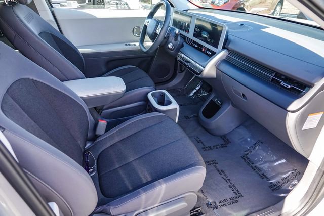 Used 2024 Hyundai Ioniq 5 SEL image 16