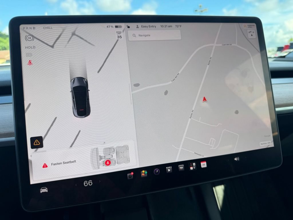 Used 2023 Tesla Model Y Performance AWD/4WD image 16