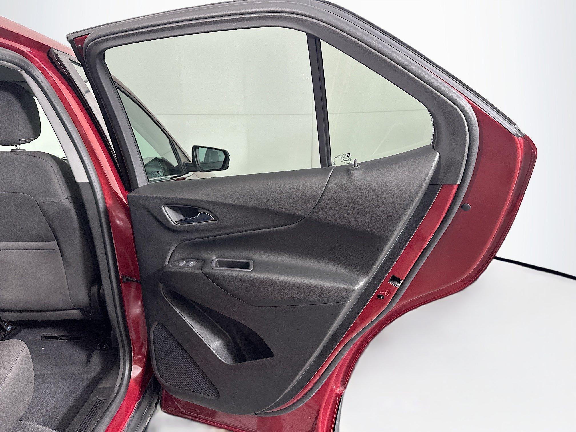 Used 2019 Chevrolet Equinox LT FWD image 30