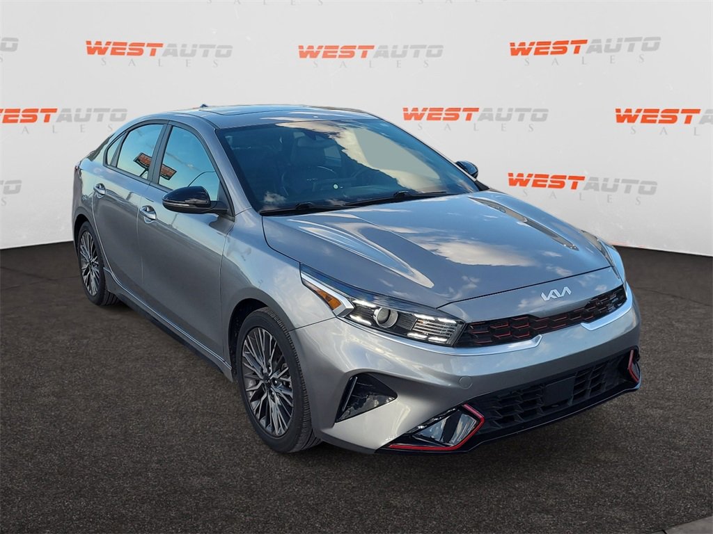 Used 2022 Kia Forte GT-Line w/ GT-Line Premium Package image 7