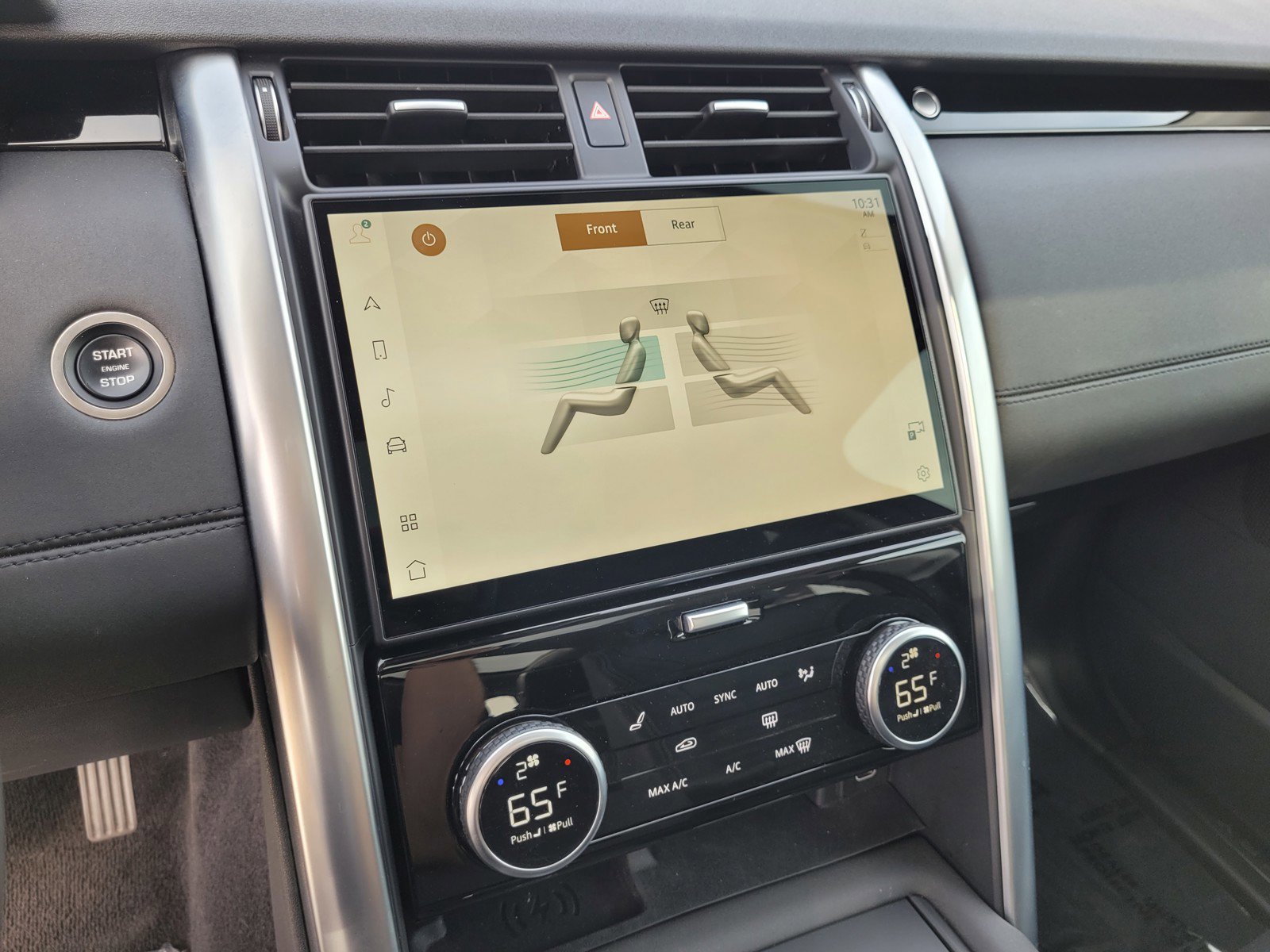 Used 2024 Land Rover Discovery S AWD/4WD image 19