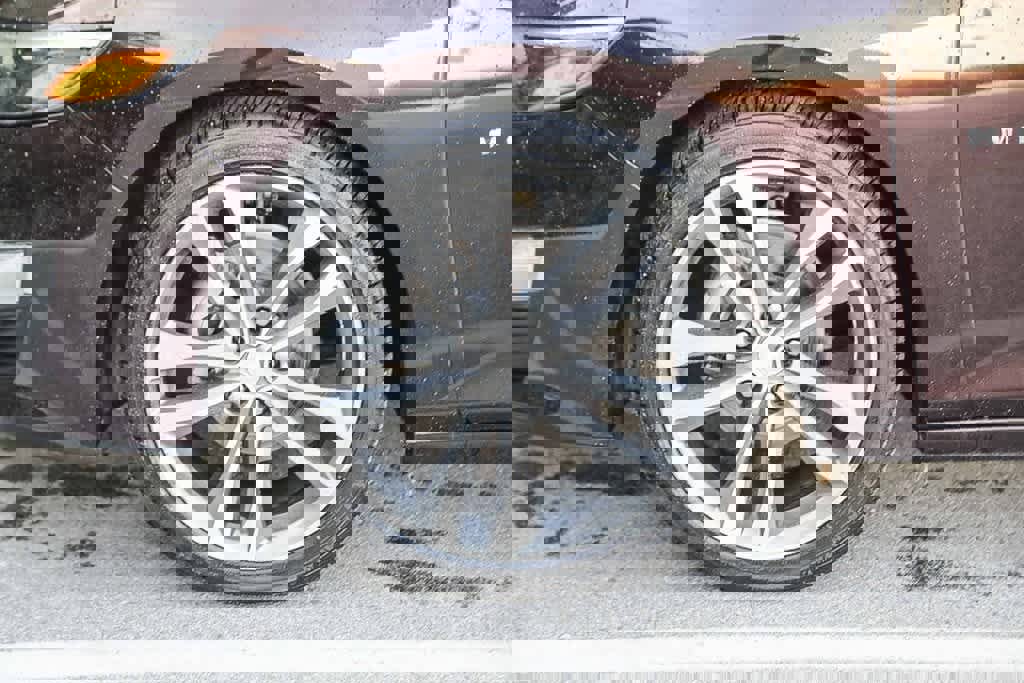 Used 2021 Chevrolet Malibu LT image 9