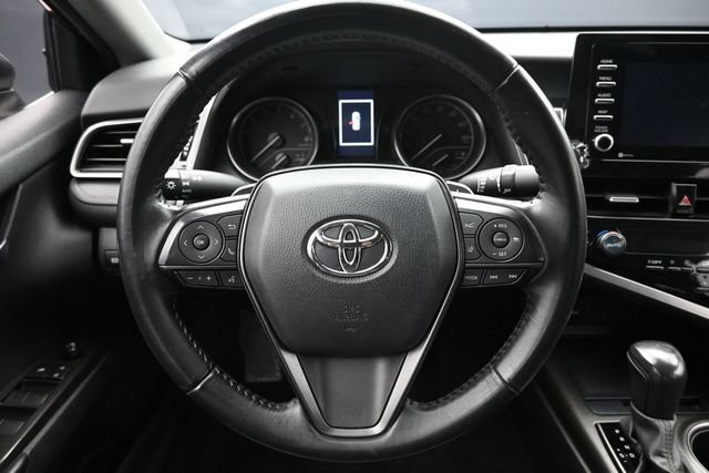 Used 2022 Toyota Camry SE FWD image 15