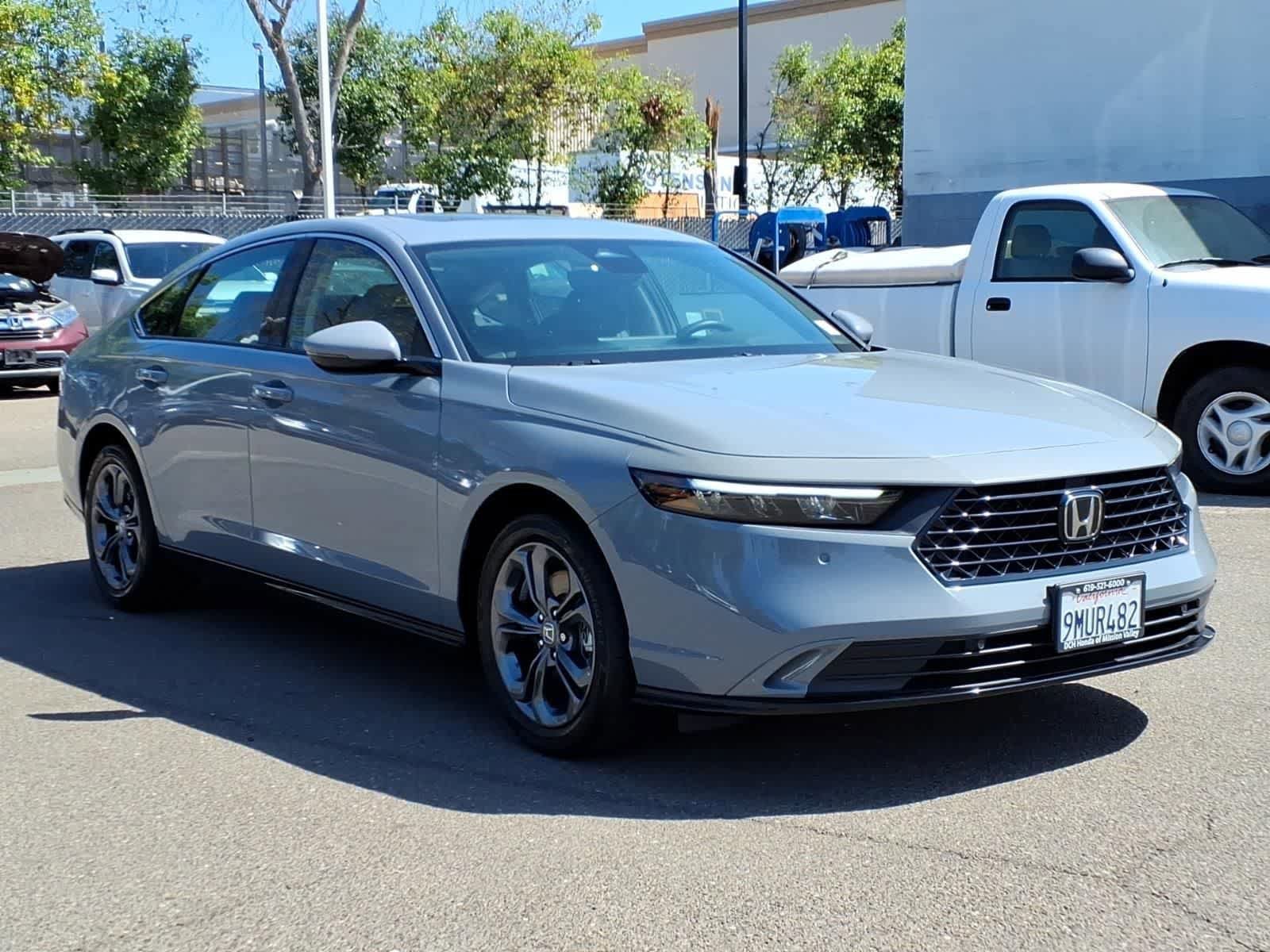 Used 2024 Honda Accord EX-L image 3
