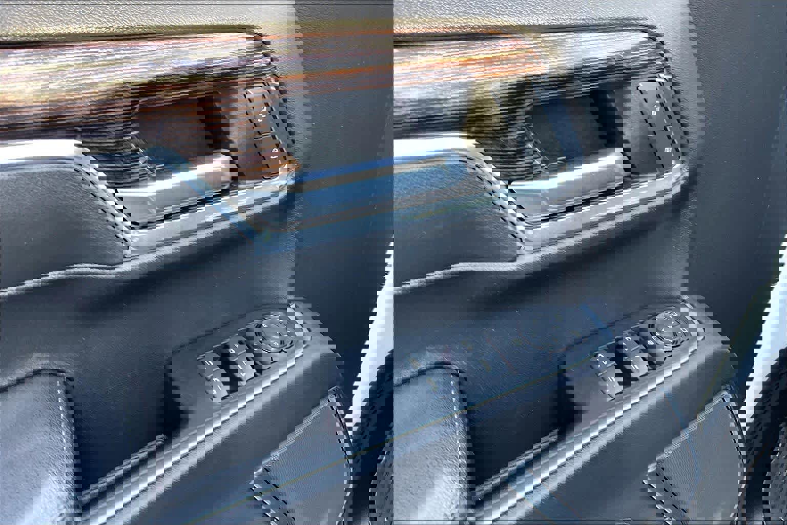 Used 2022 GMC Sierra 1500 Elevation image 31