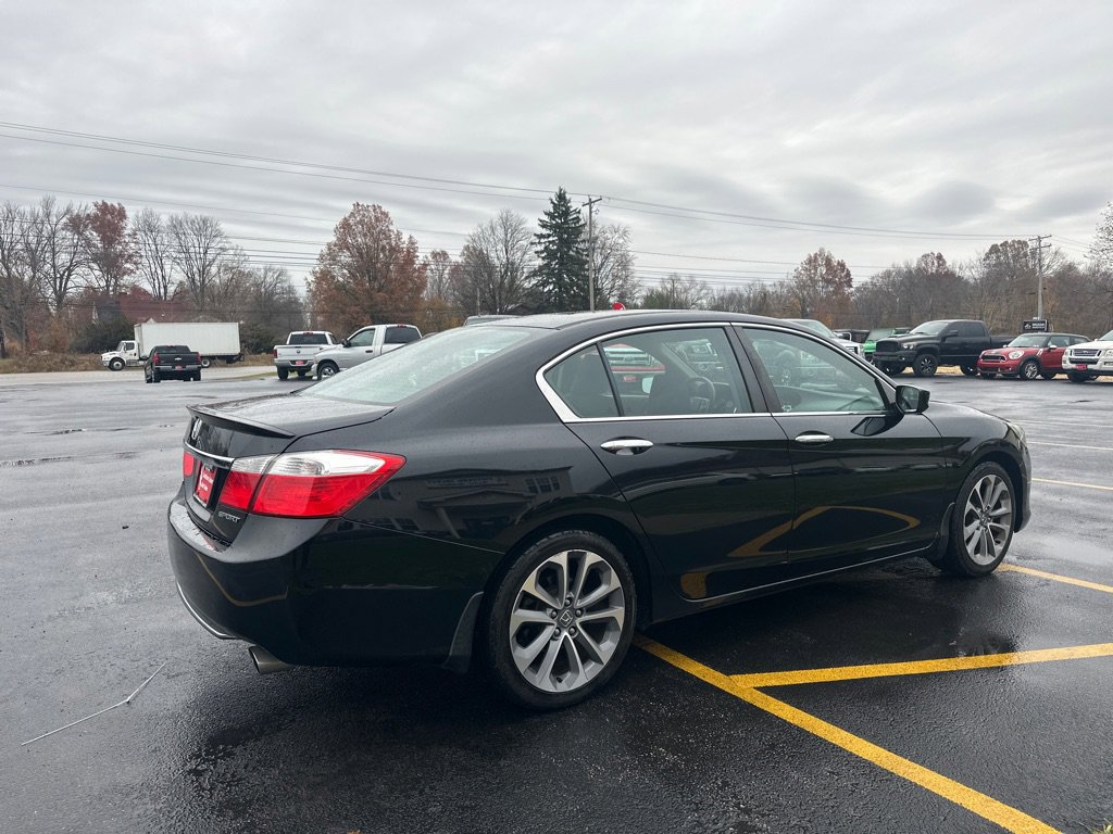 Used 2015 Honda Accord Sport image 6