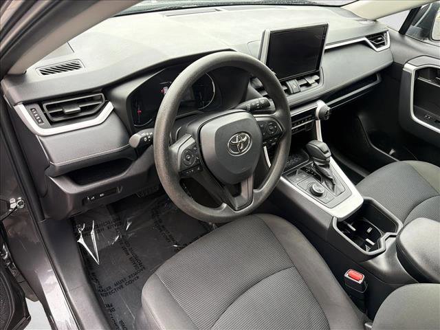 Used 2025 Toyota RAV4 LE AWD/4WD image 12