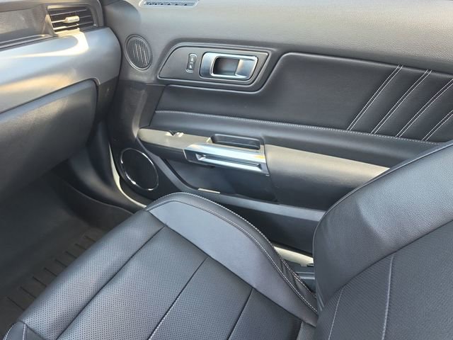 Used 2022 Ford Mustang Premium image 25