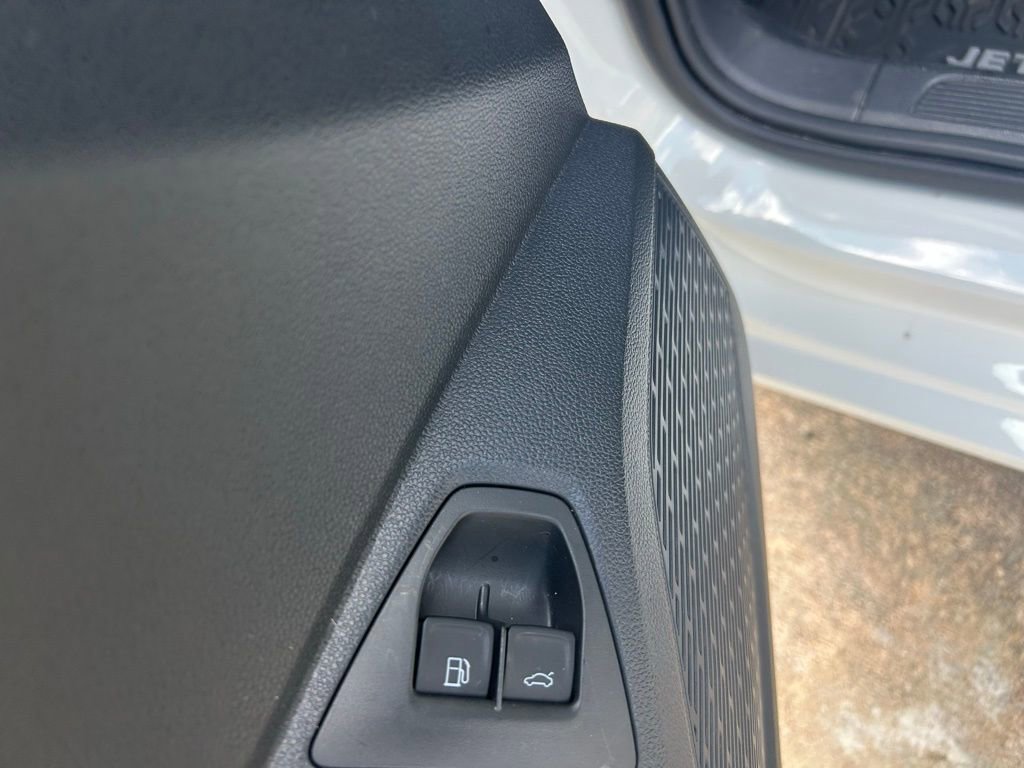 Used 2023 Volkswagen Jetta SE image 51