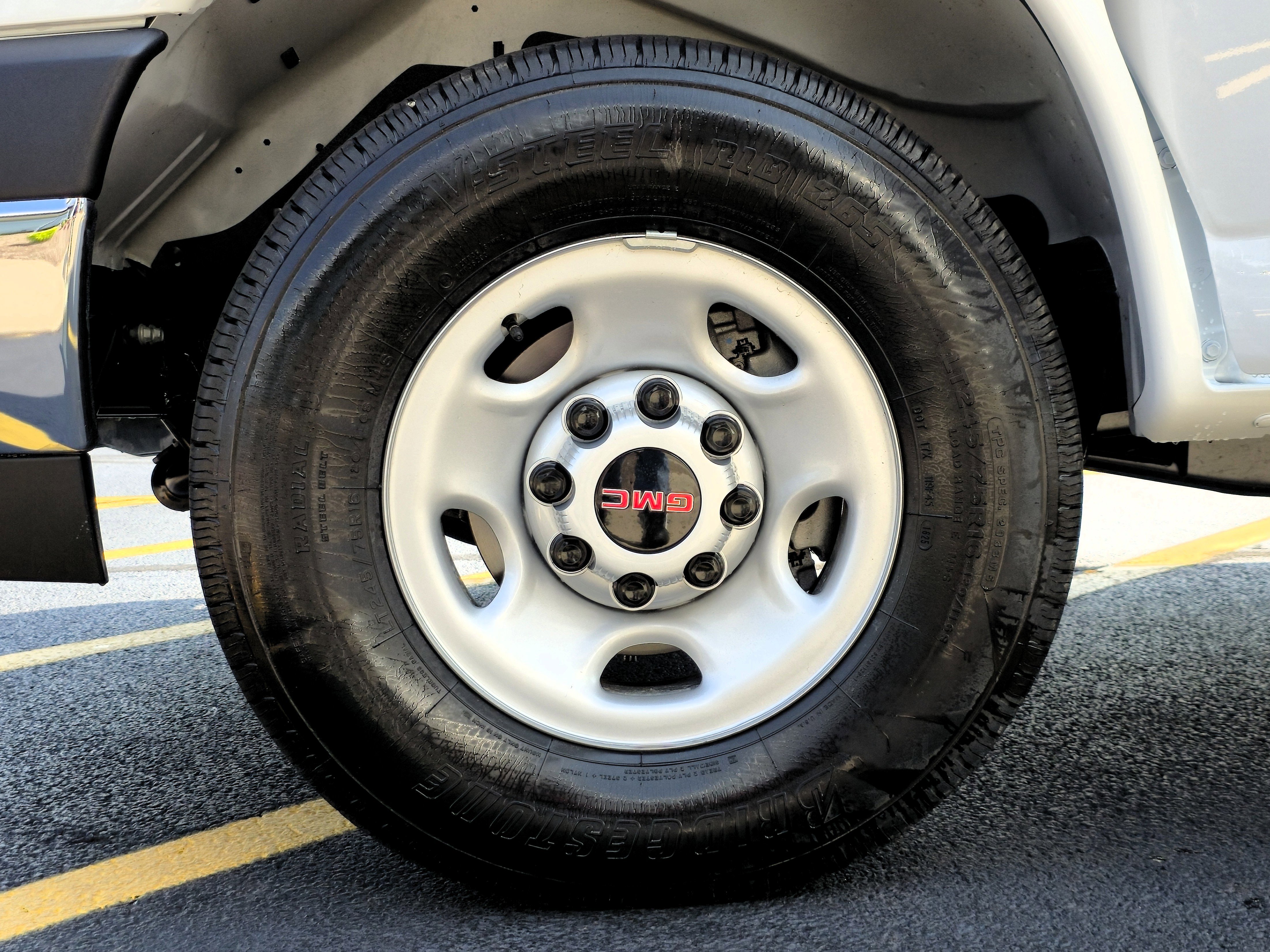 New 2025 GMC Savana 3500 Extended w/ Driver Convenience Package image 11