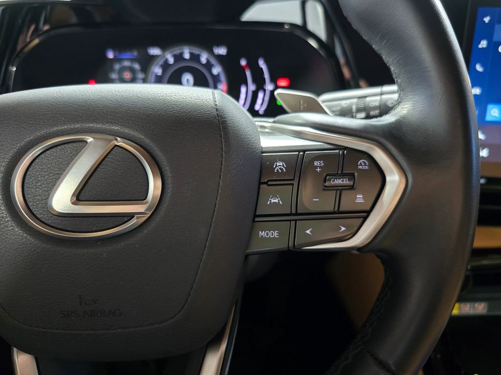 Used 2025 Lexus NX 250 FWD image 16