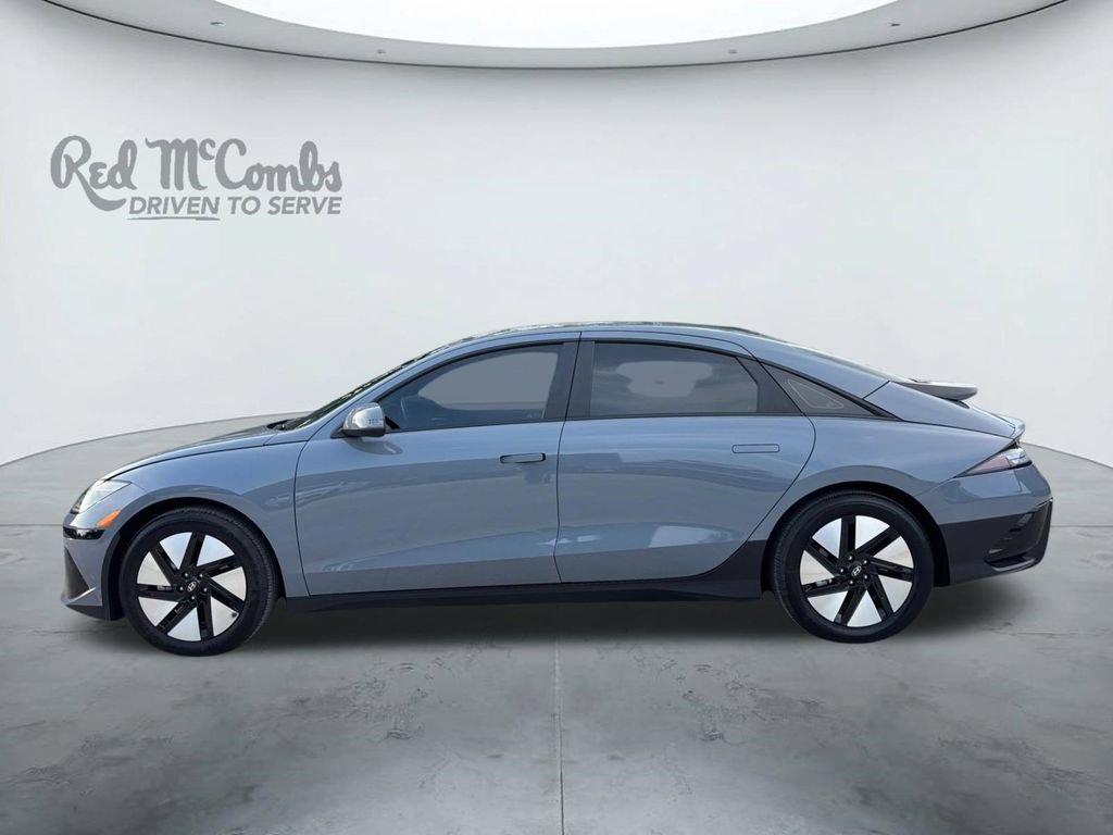 Used 2025 Hyundai Ioniq 6 SE RWD image 2