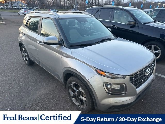 Used 2023 Hyundai Venue SEL image 13
