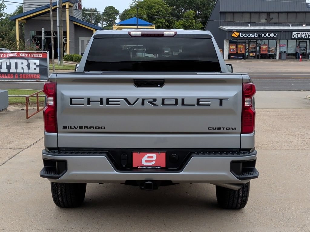 New 2026 Chevrolet Silverado 1500 Custom w/ LPO, Dark Essentials Package RWD image 7