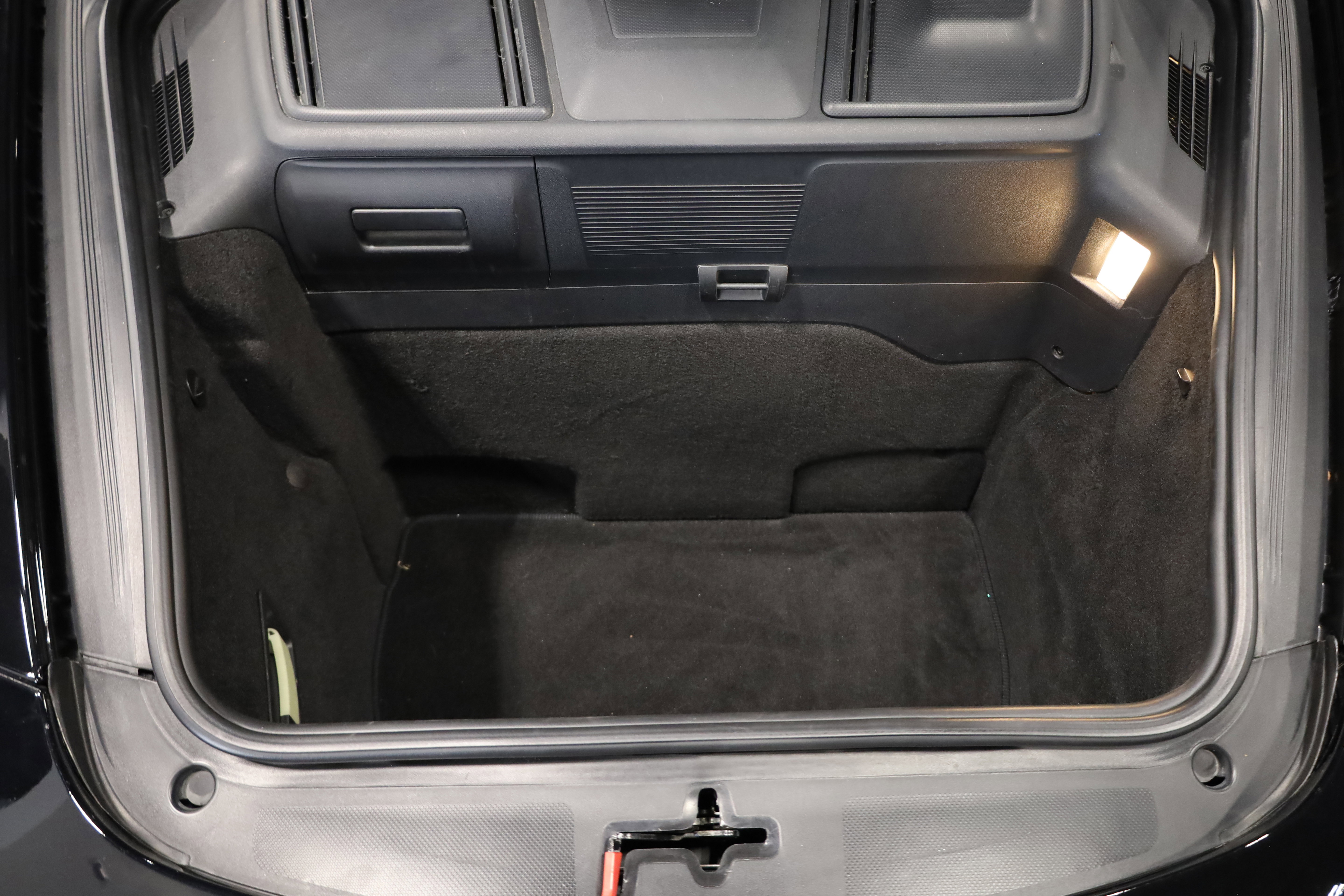 Used 2011 Porsche 911 Turbo image 40