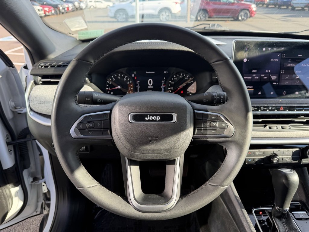 Used 2024 Jeep Compass Latitude image 18