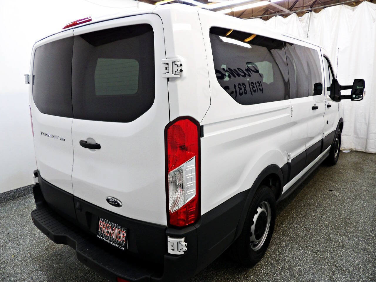 Used 2016 Ford Transit 150 XL RWD image 5