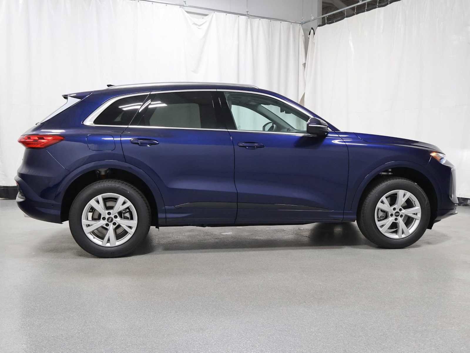 New 2026 Audi Q5 Premium AWD/4WD image 10