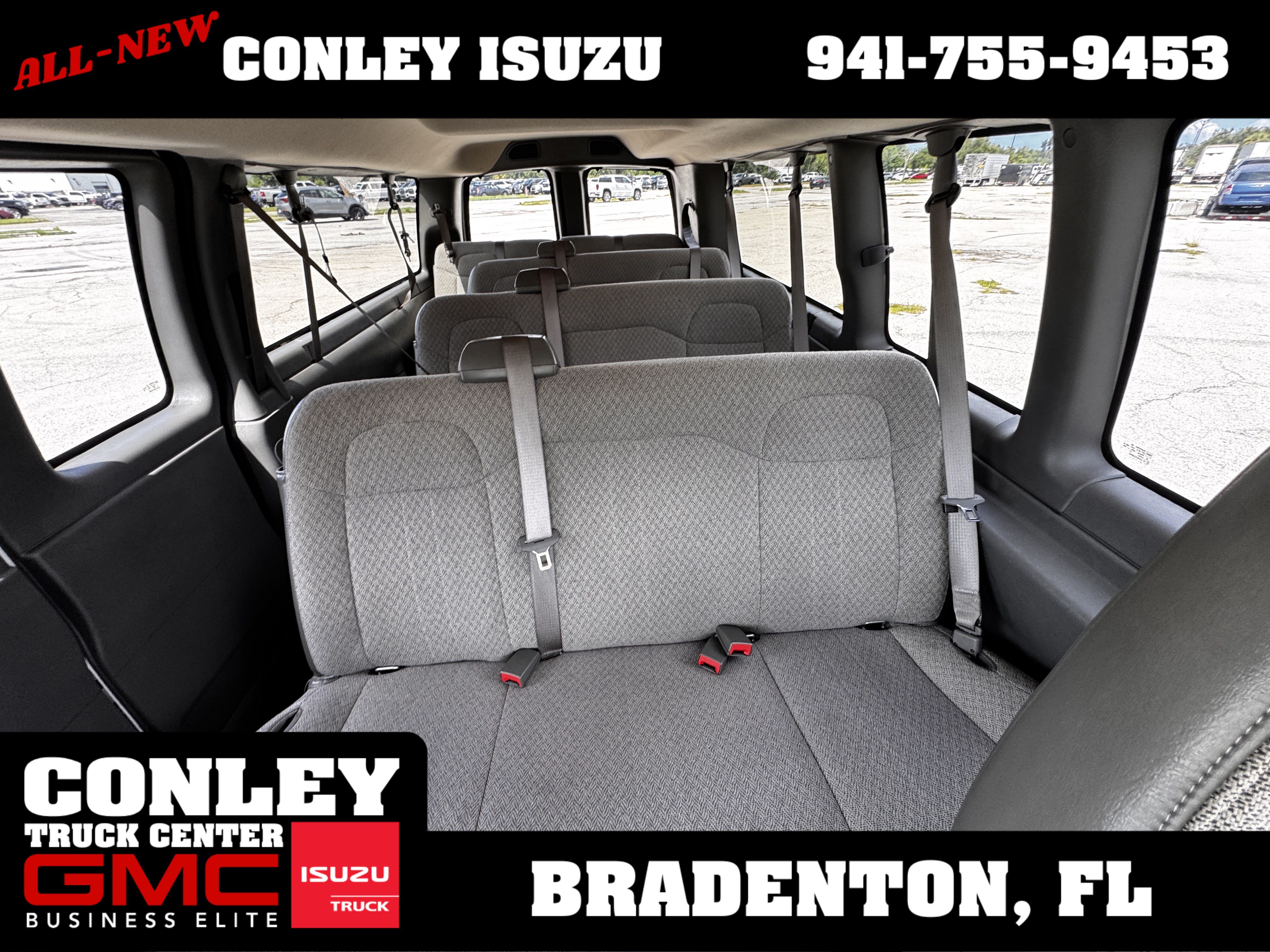 Used 2025 Chevrolet Express 3500 LT w/ LT Preferred Equipment Group RWD image 11