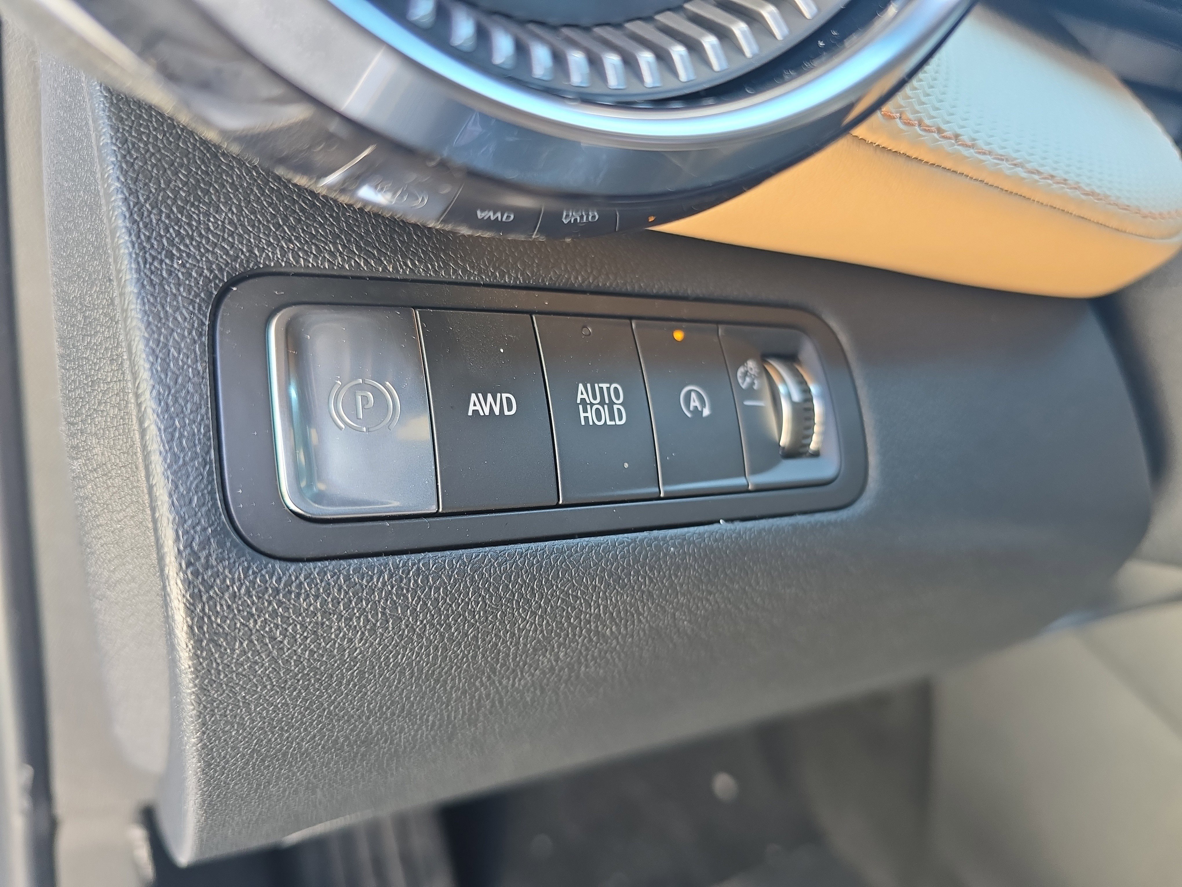 New 2026 Chevrolet Equinox ACTIV AWD/4WD image 19