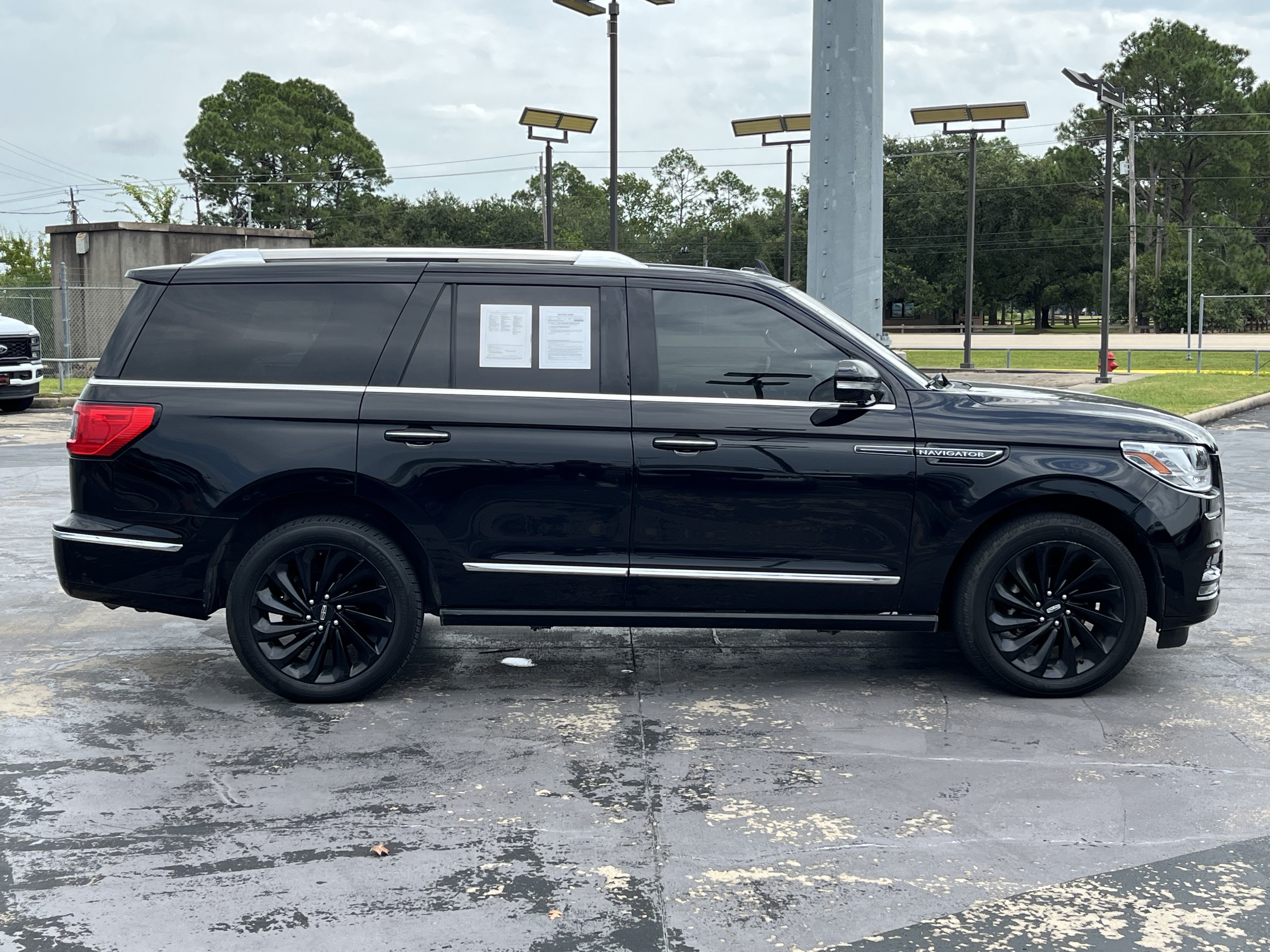 Used 2020 Lincoln Navigator Reserve w/ Equipment Group 208A Reserve RWD image 14