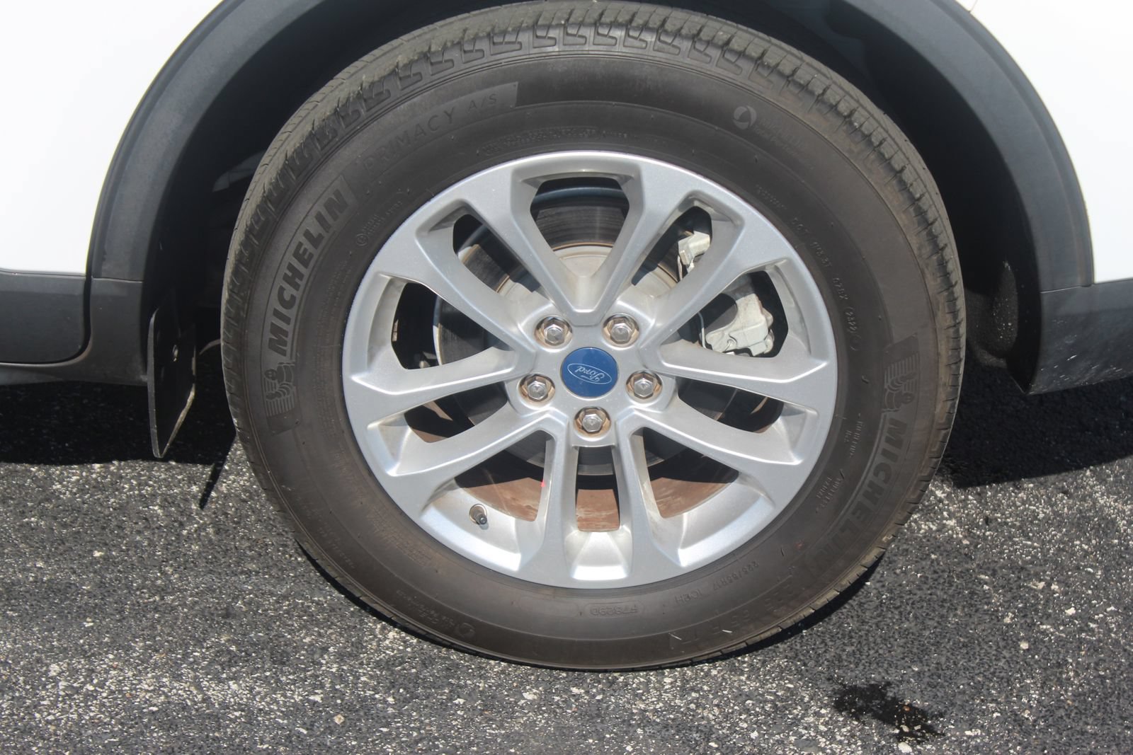 Used 2022 Ford Escape SE FWD image 2
