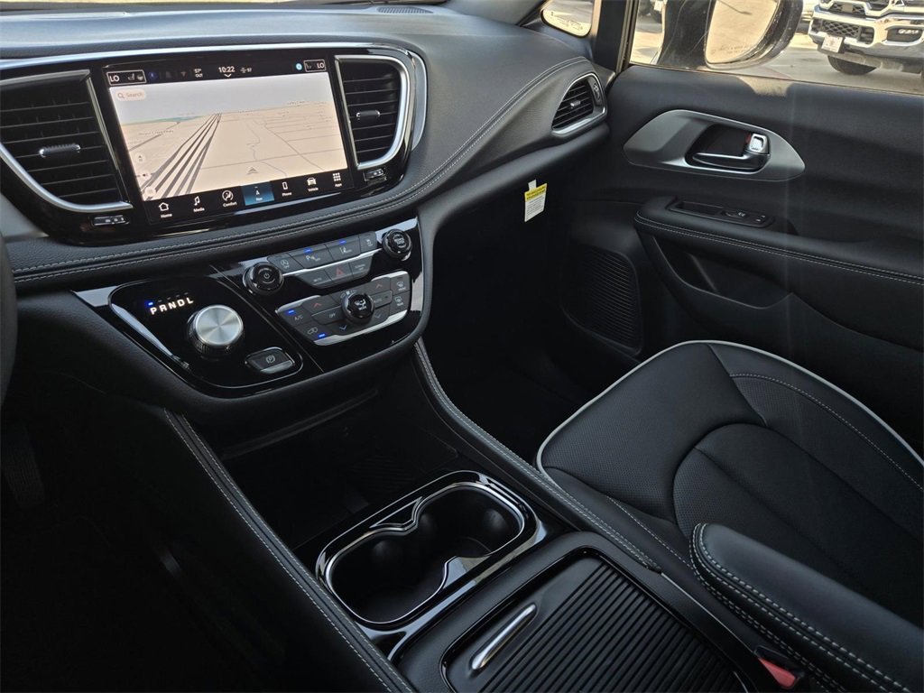 New 2026 Chrysler Pacifica Limited w/ S Appearance Package image 19