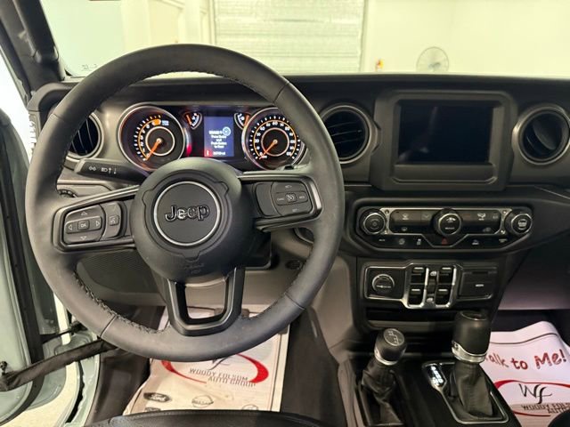 Used 2023 Jeep Wrangler Sport S image 15