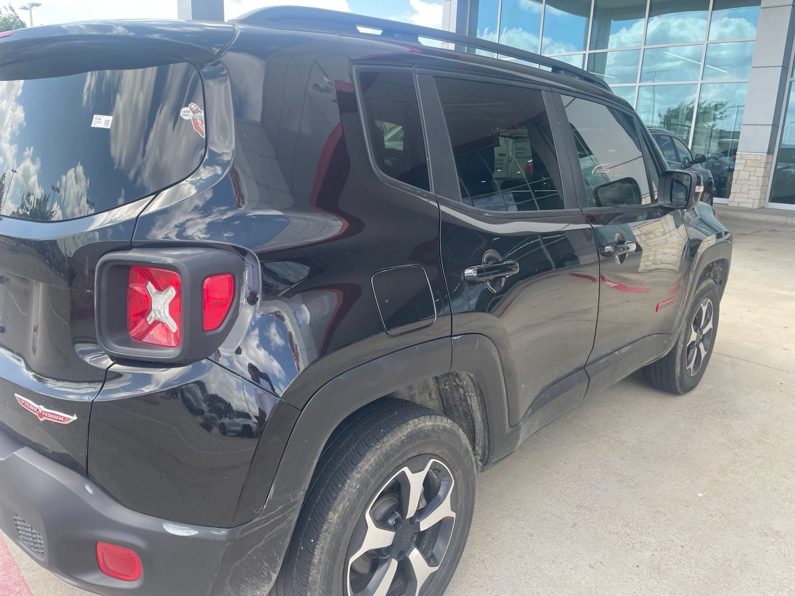 Used 2022 Jeep Renegade Trailhawk w/ Sun/Sound Group AWD/4WD image 12
