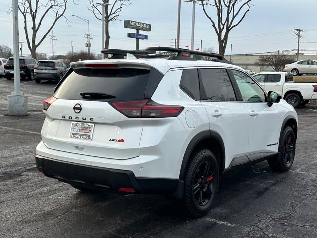 Certified 2025 Nissan Rogue SV AWD/4WD image 4