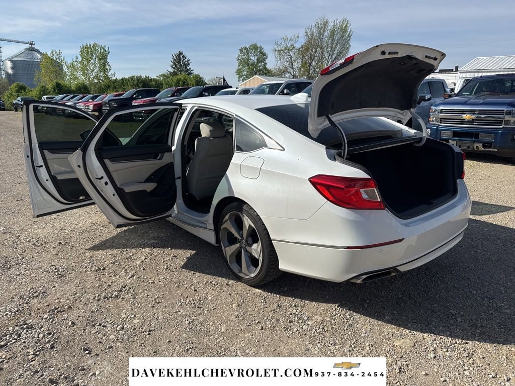 Used 2018 Honda Accord Touring image 29