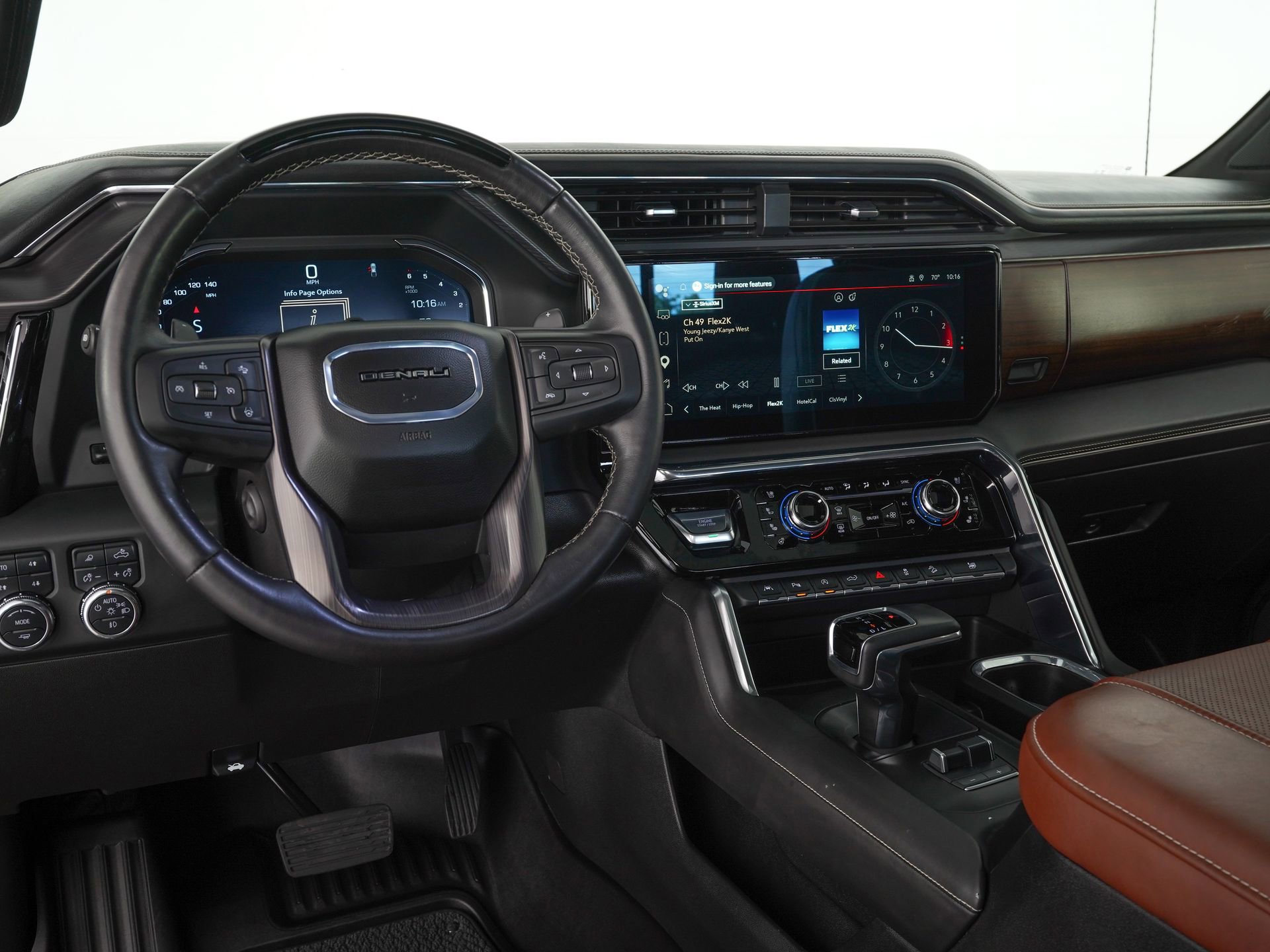 Used 2024 GMC Sierra 1500 Denali Ultimate AWD/4WD image 16