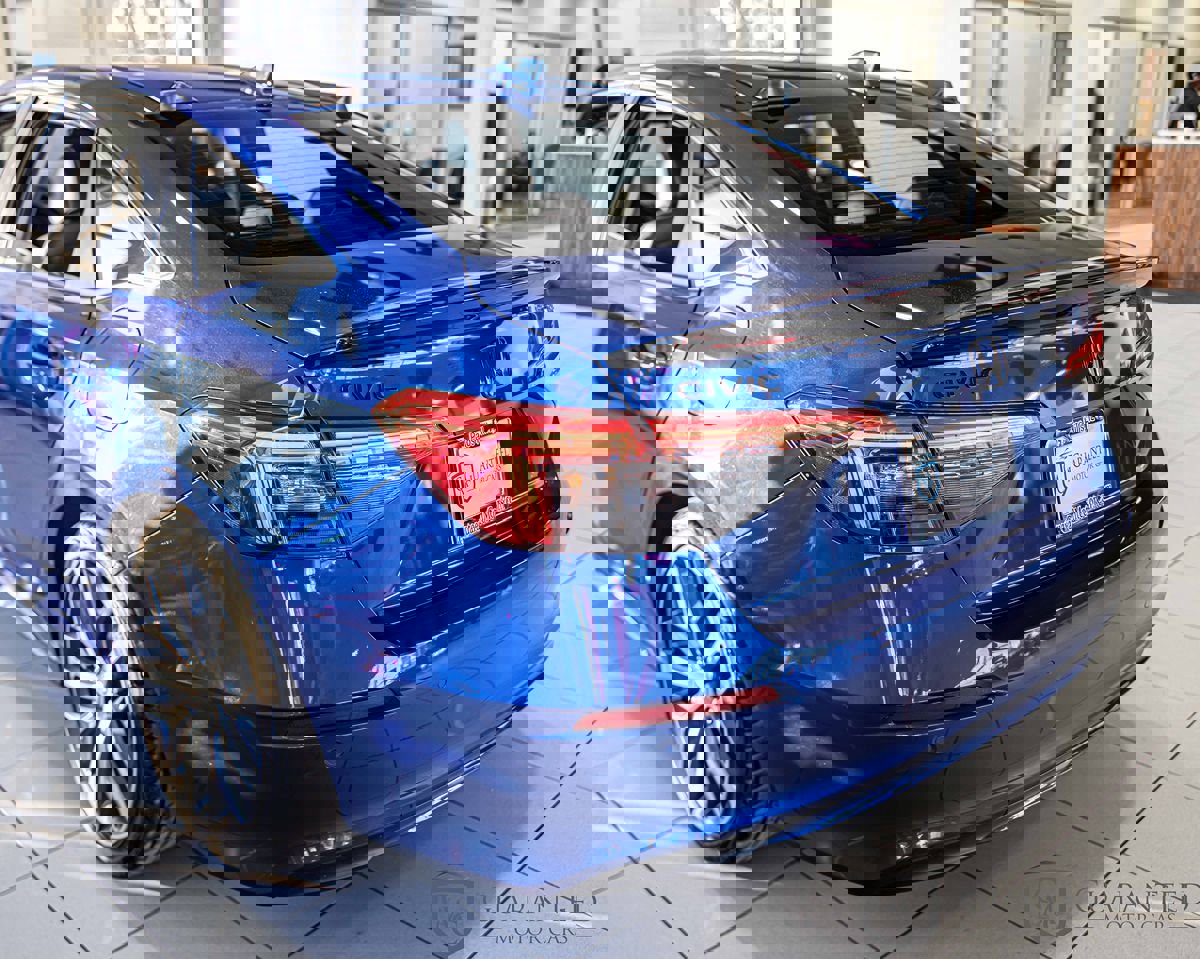 Used 2022 Honda Civic Touring image 14