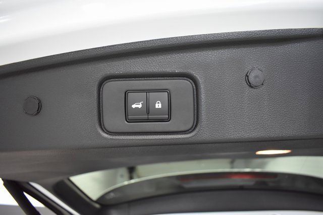 New 2025 Nissan Pathfinder SV image 32