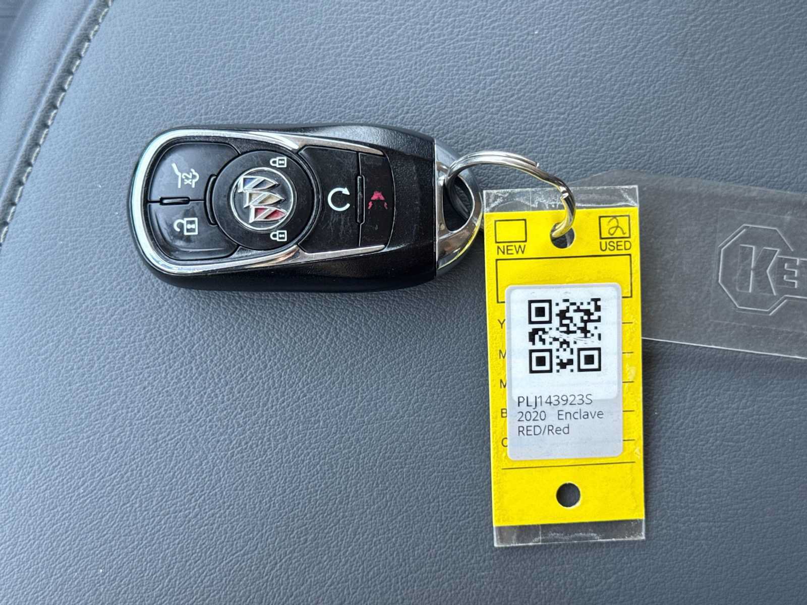 Used 2020 Buick Enclave Essence w/ LPO, Floor Liner Package FWD image 33