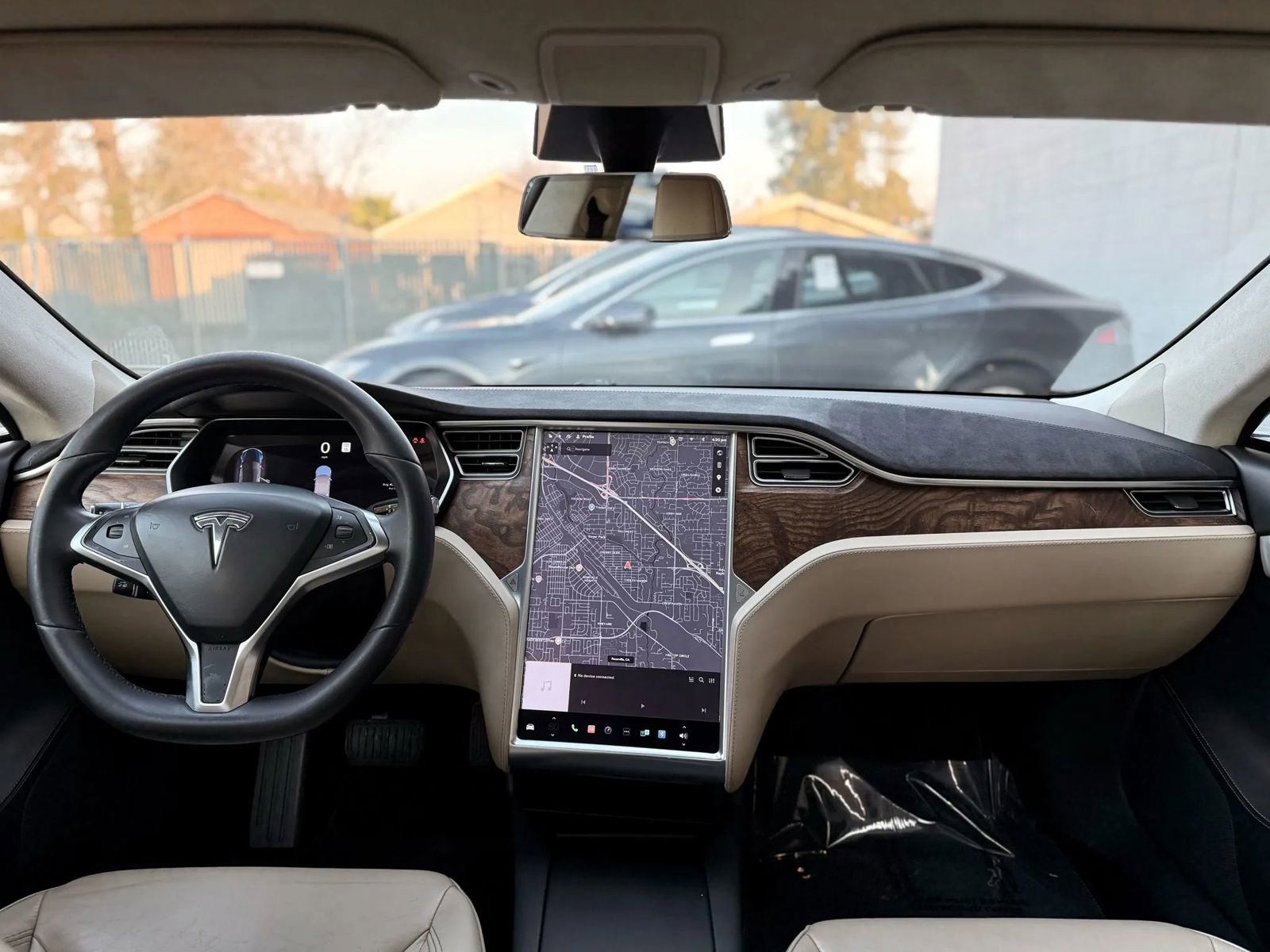 Used 2016 Tesla Model S 60D image 10