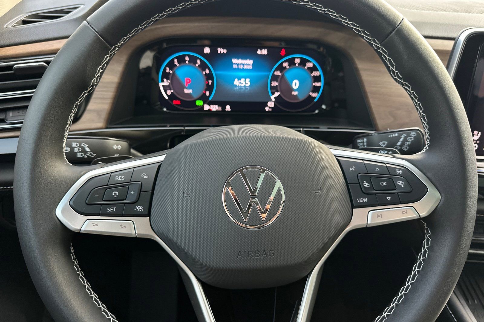 New 2026 Volkswagen Atlas SE image 22