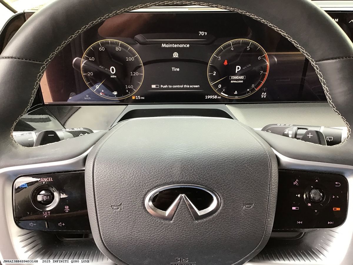 Used 2025 INFINITI QX80 Luxe AWD/4WD image 8