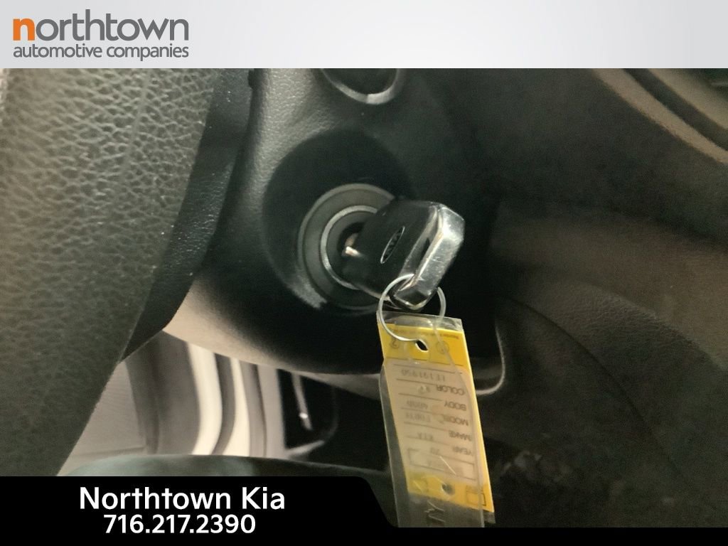 Certified 2020 Kia Forte LXS image 17