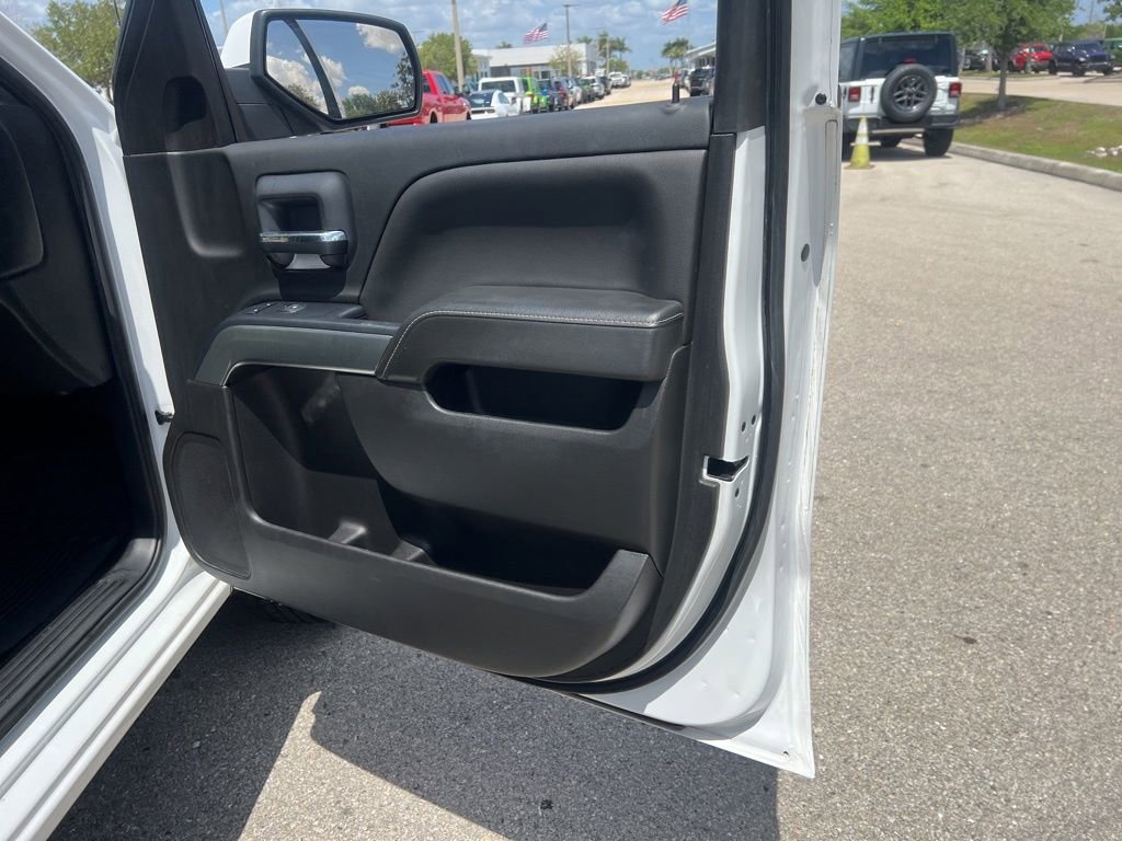 Used 2018 Chevrolet Silverado 1500 LT image 37