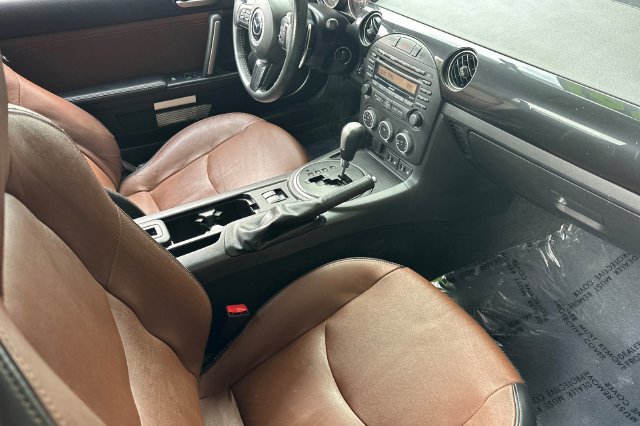 Used 2013 MAZDA MX-5 Miata Grand Touring w/ Premium Pkg RWD image 16