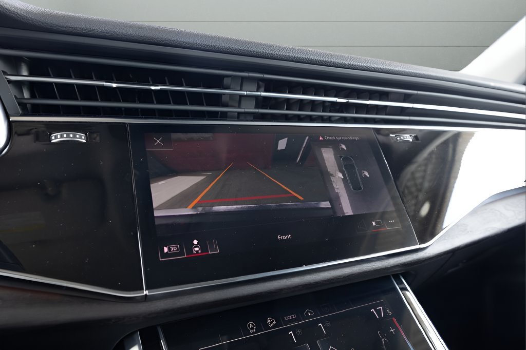 Used 2023 Audi Q8 Premium Plus AWD/4WD image 20