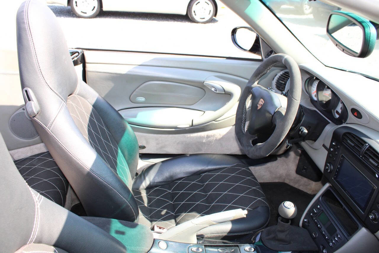 Used 2003 Porsche 911 Carrera 4 image 19