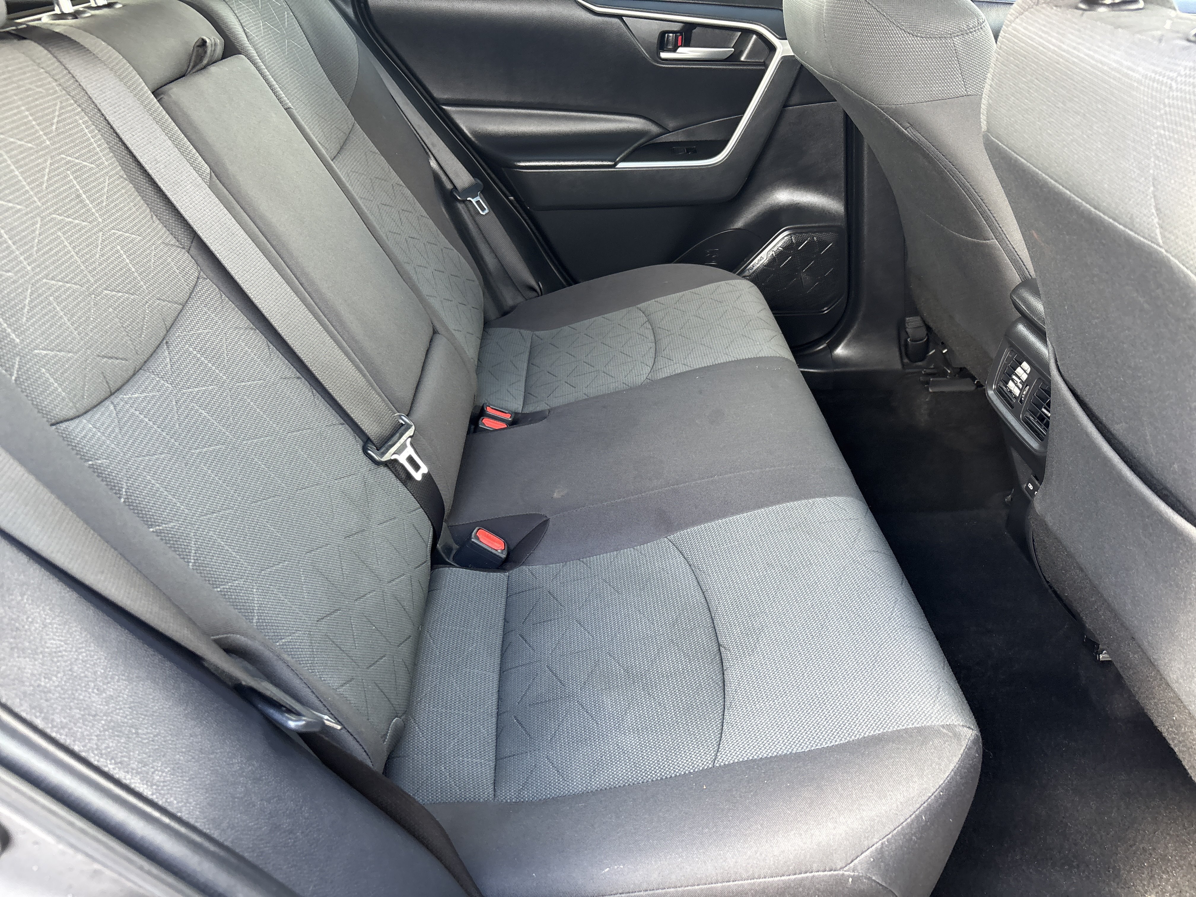 Used 2023 Toyota RAV4 XLE AWD/4WD image 12