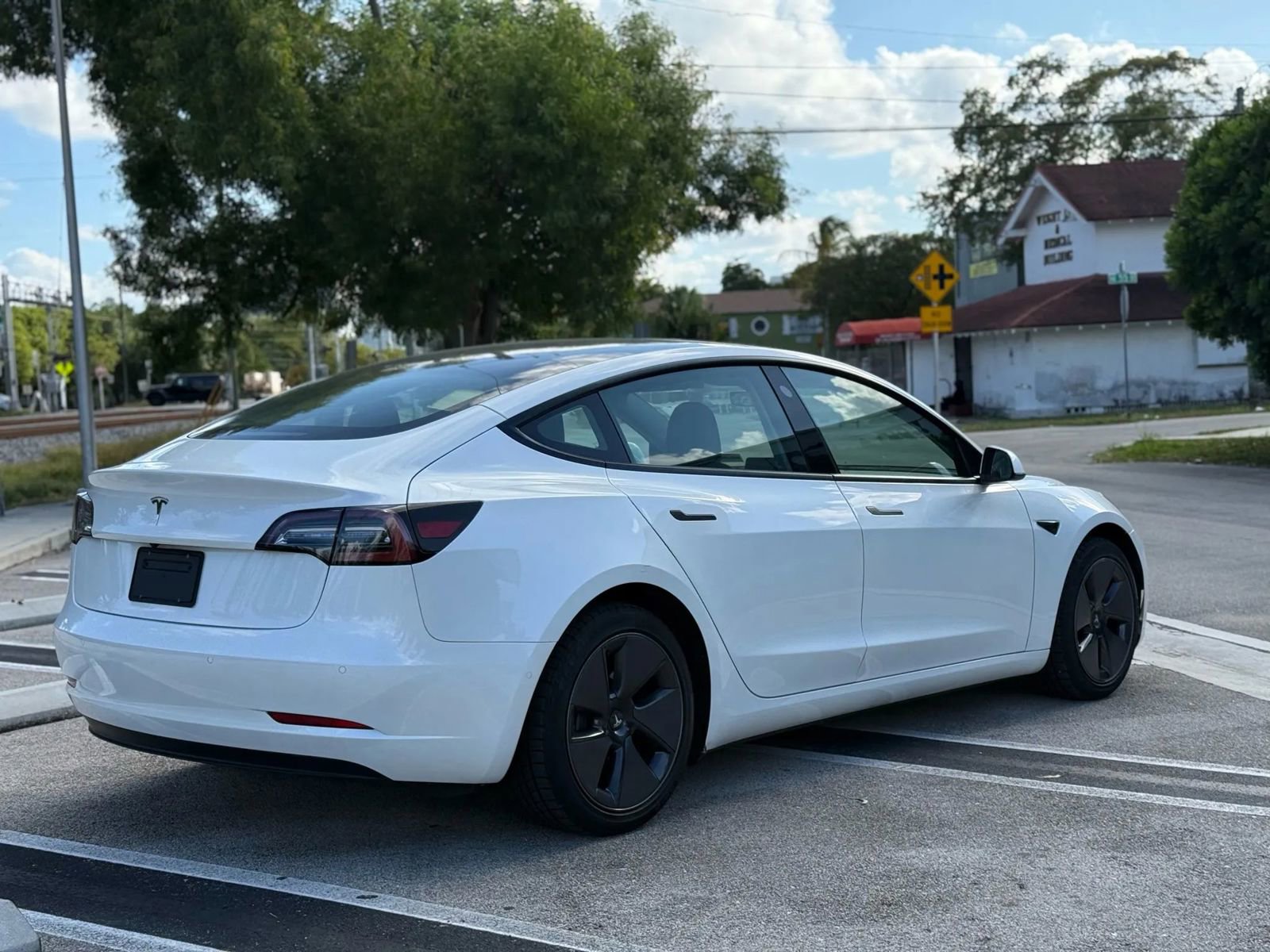 Used 2022 Tesla Model 3 image 14