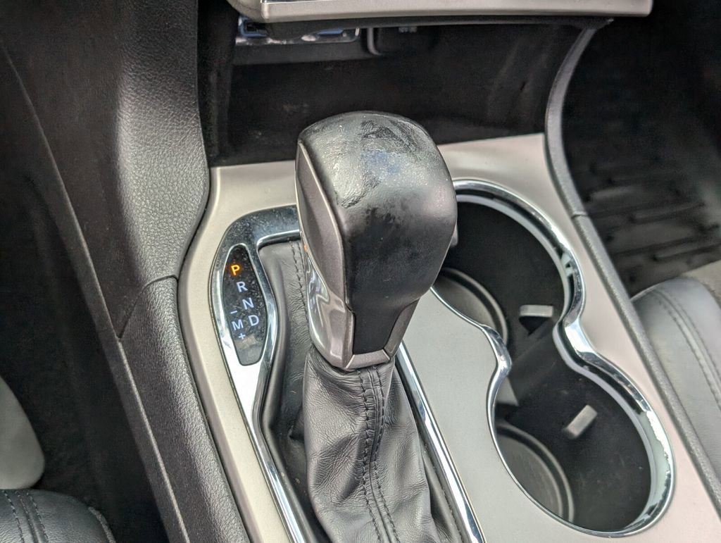 Certified 2021 Jeep Grand Cherokee Laredo X image 22