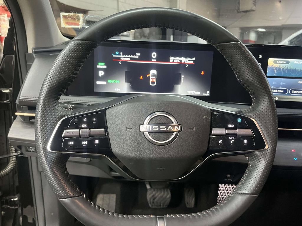 Used 2023 Nissan Ariya AWD image 22